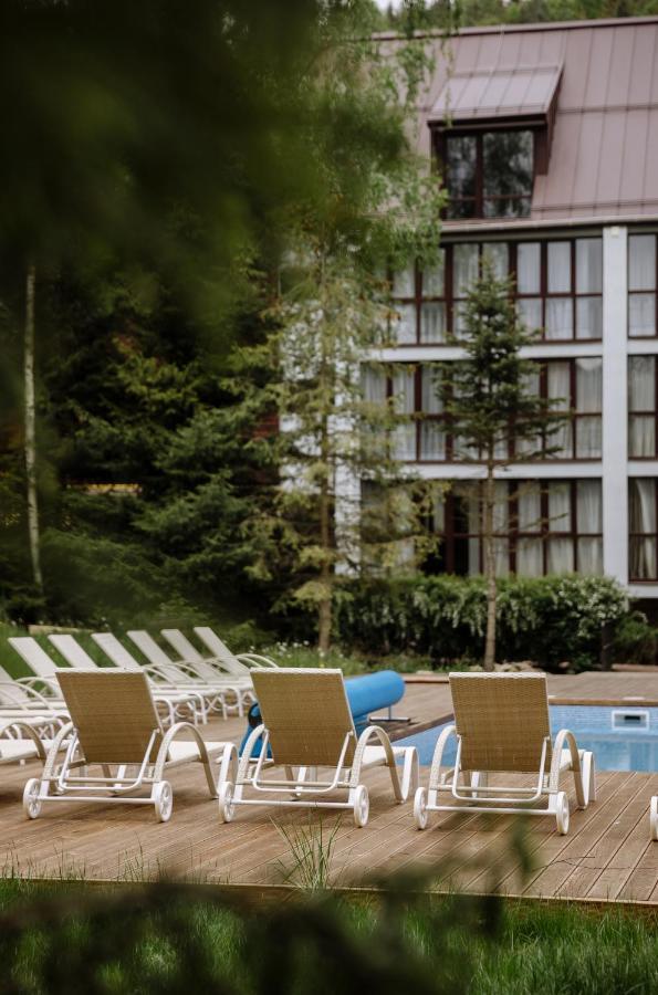 Yaremche Club Hotel Exteriör bild