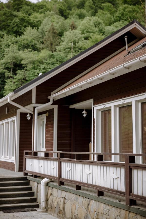 Yaremche Club Hotel Exteriör bild