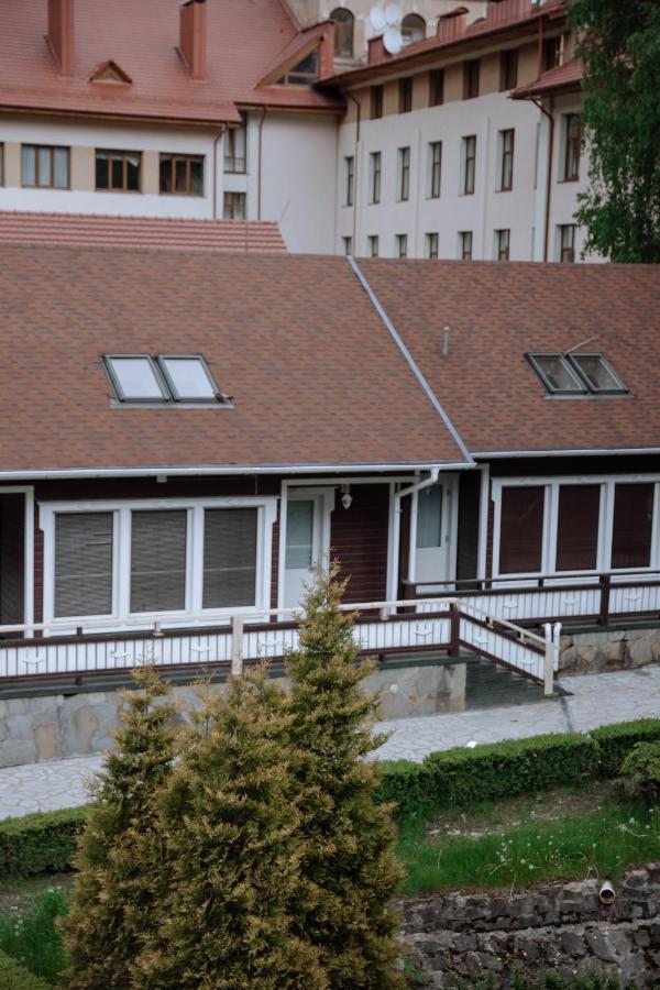 Yaremche Club Hotel Exteriör bild