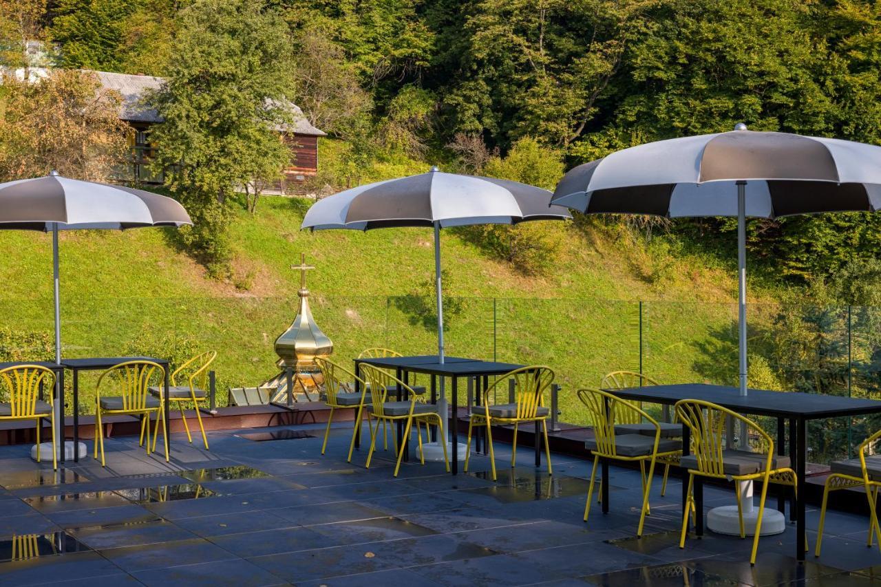 Yaremche Club Hotel Exteriör bild