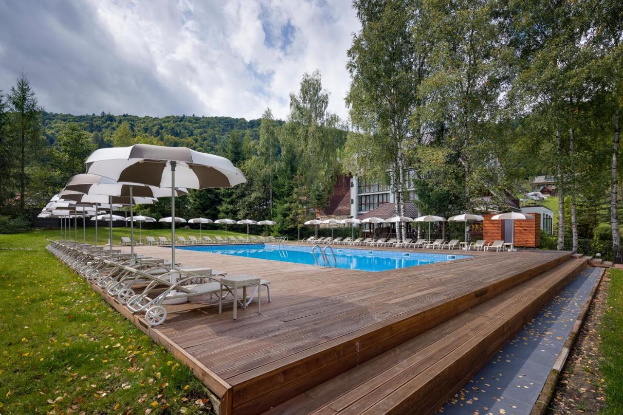 Yaremche Club Hotel Exteriör bild