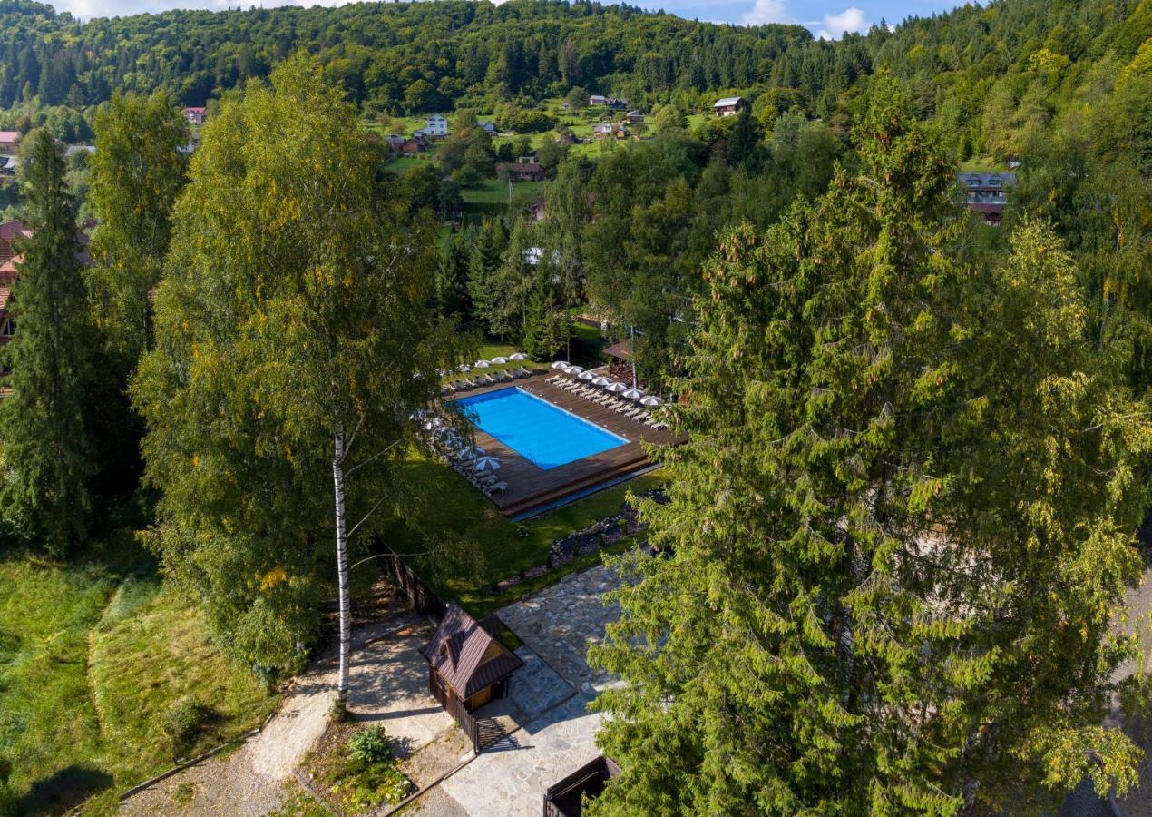 Yaremche Club Hotel Exteriör bild